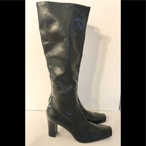 NWOB Franco Sarto faux leather boots size 8 1/2.